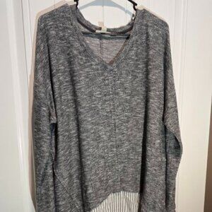 Style & Co. Gray V Neck XL Top